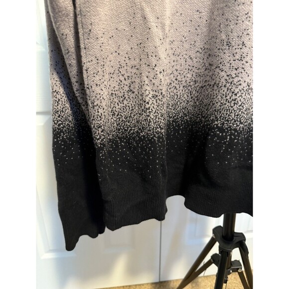 RED Saks Fifth Avenue Crew Neck Sweater XL Gray Black ombré Wool blend sweater - Picture 3 of 6